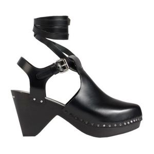 Isabel Marant , Black calf skin Clogs, round toeline, laces, Size 6